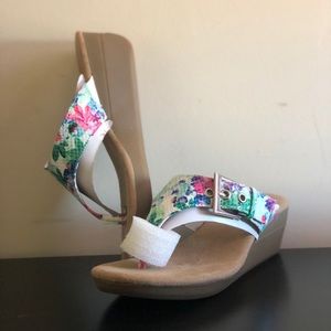 ☺️Completely New A2 Wedges by Aerosoles☺️